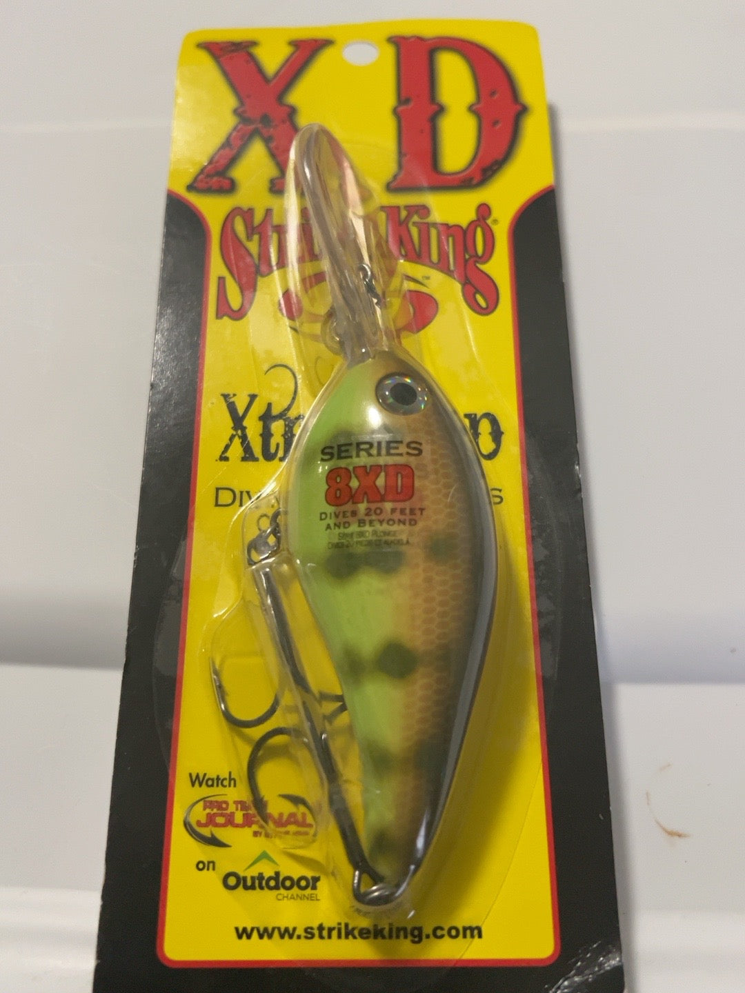 Strike King 8XD Xtra-Deep Crankbait – Chartreuse Perch #650